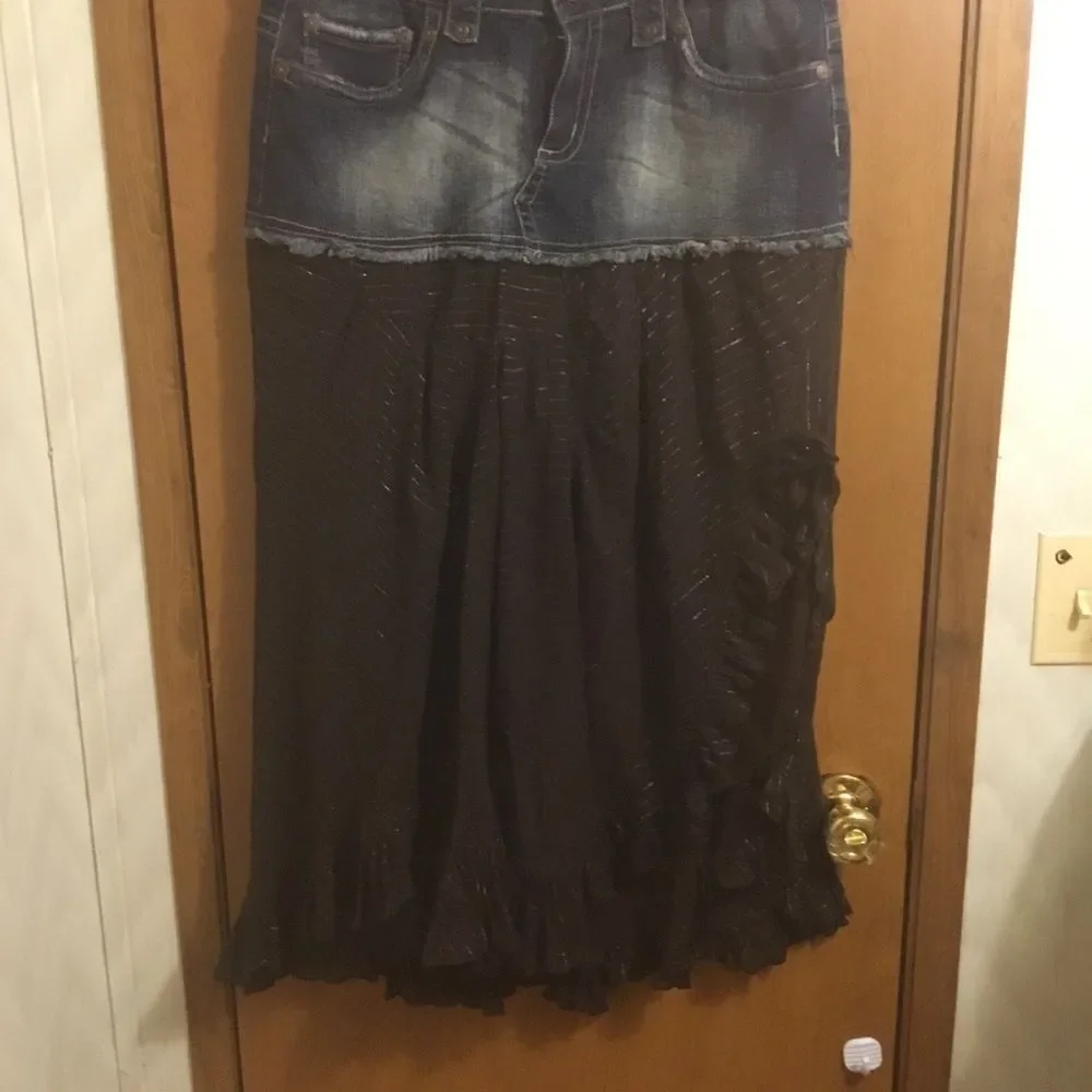 Candies 2000s Denim and Dark Wash Brown Striped Ruffle Y2K Tier Midi Skirt 11